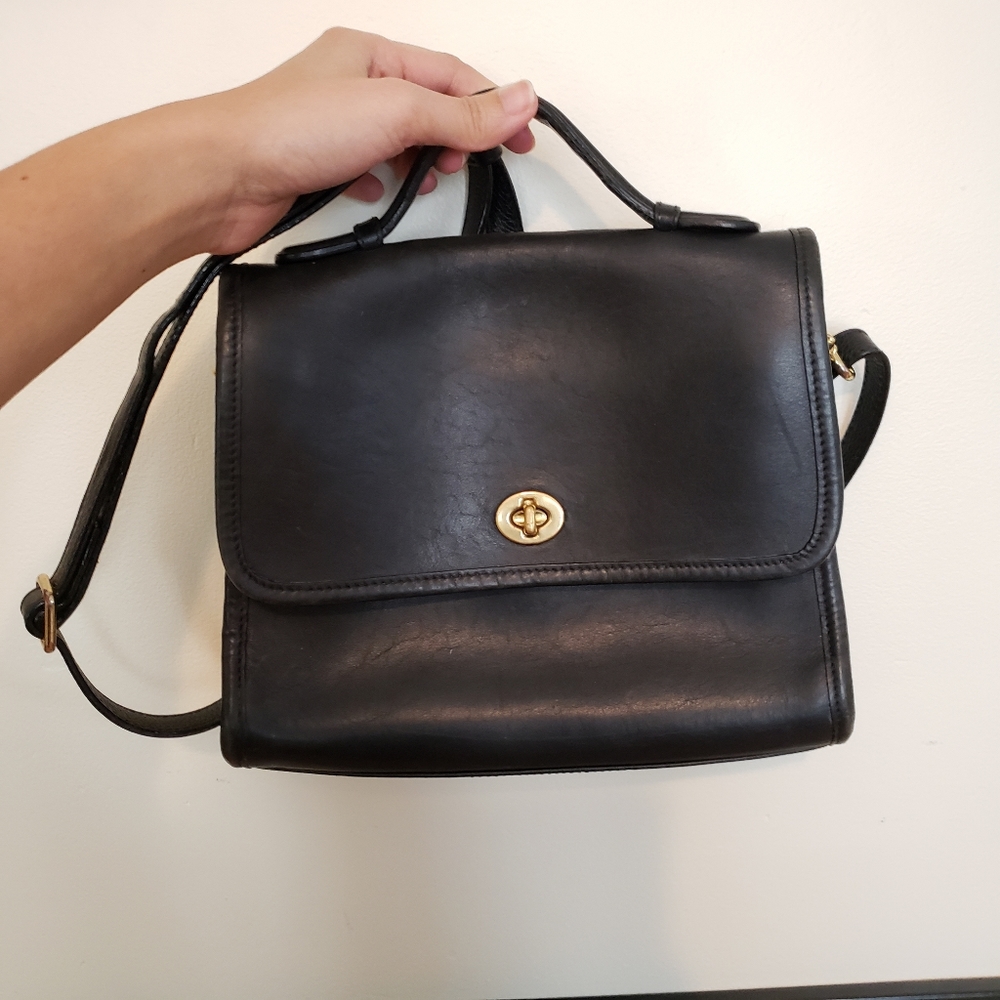 Vintage Coach Court Leather Crossbody Bag 9870